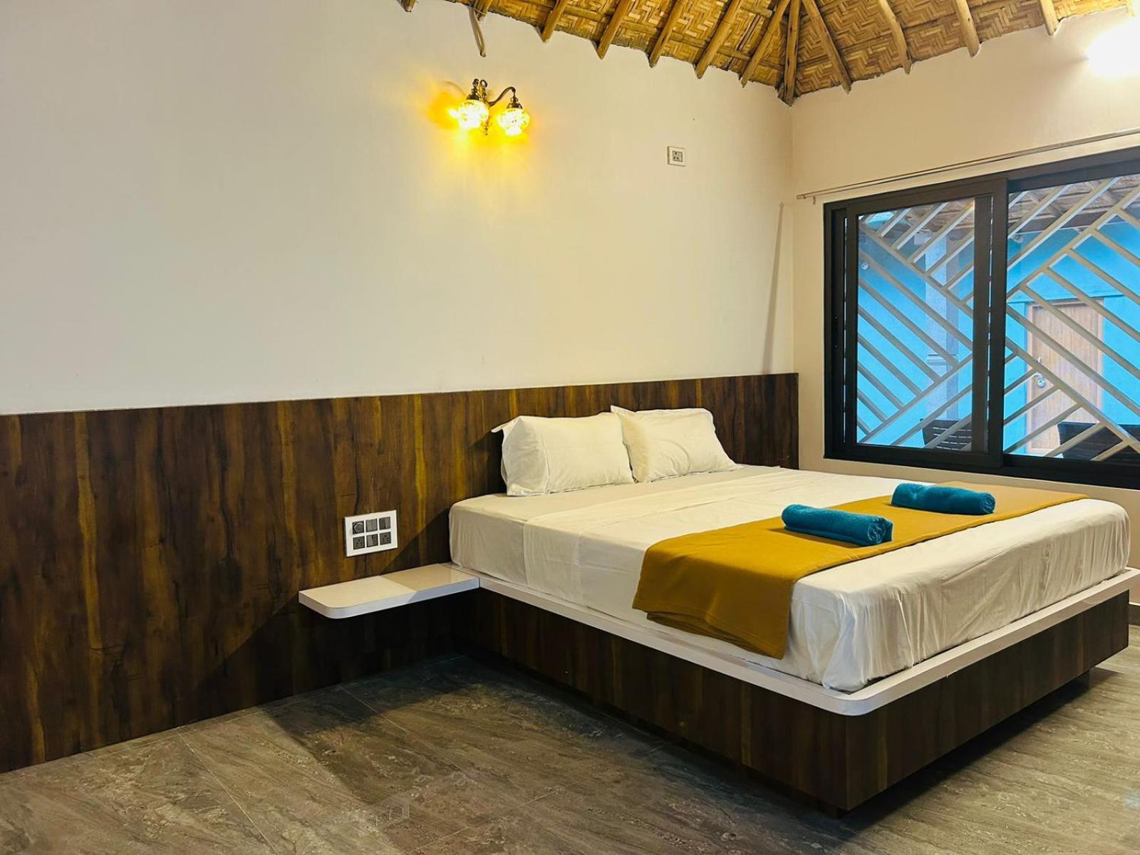 Hampi Village Resort & Tutti Cafe Eksteriør bilde
