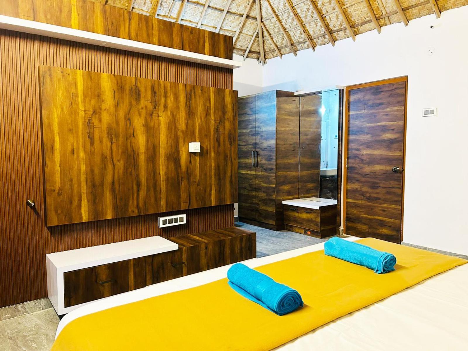 Hampi Village Resort & Tutti Cafe Eksteriør bilde