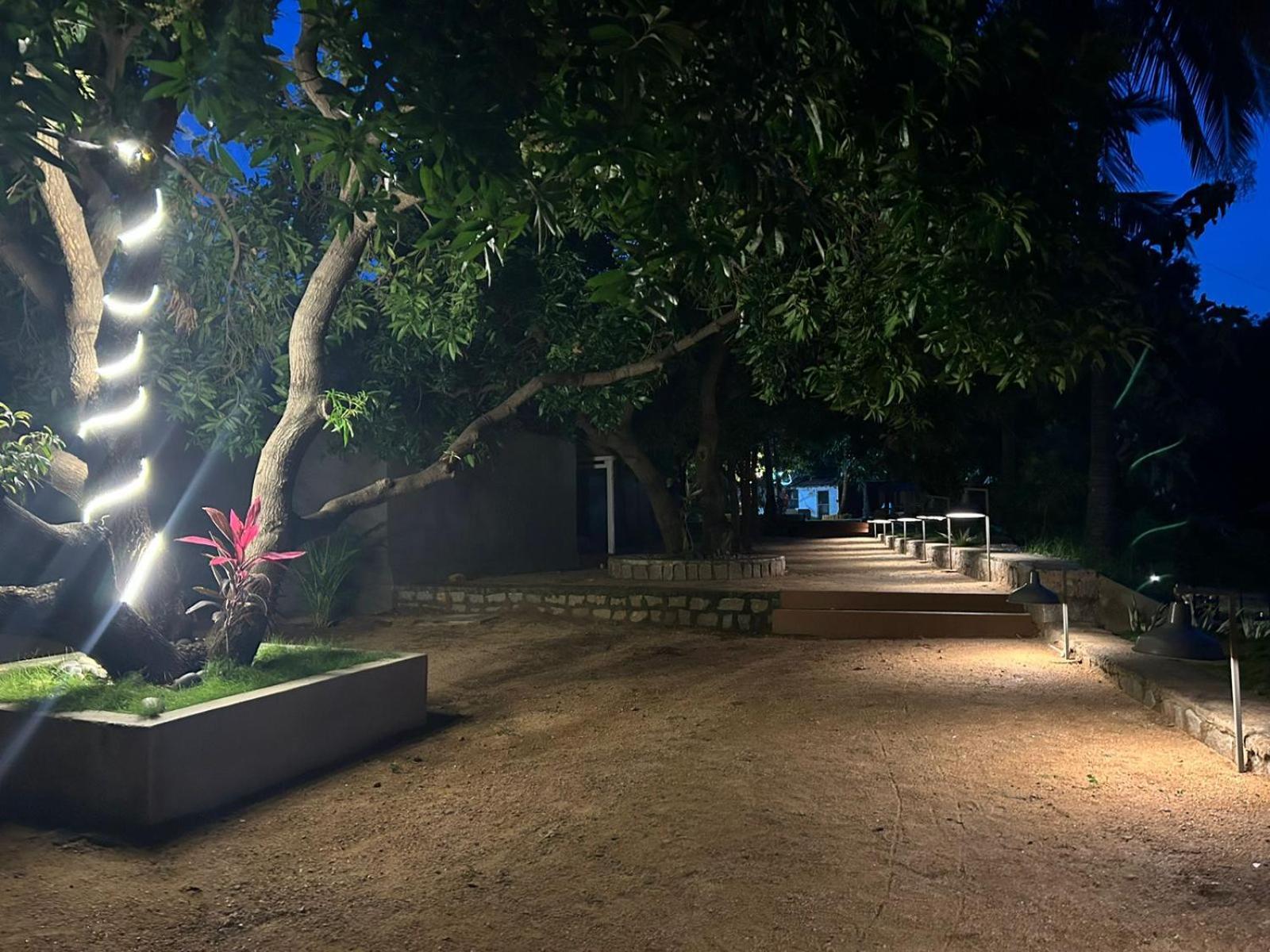 Hampi Village Resort & Tutti Cafe Eksteriør bilde